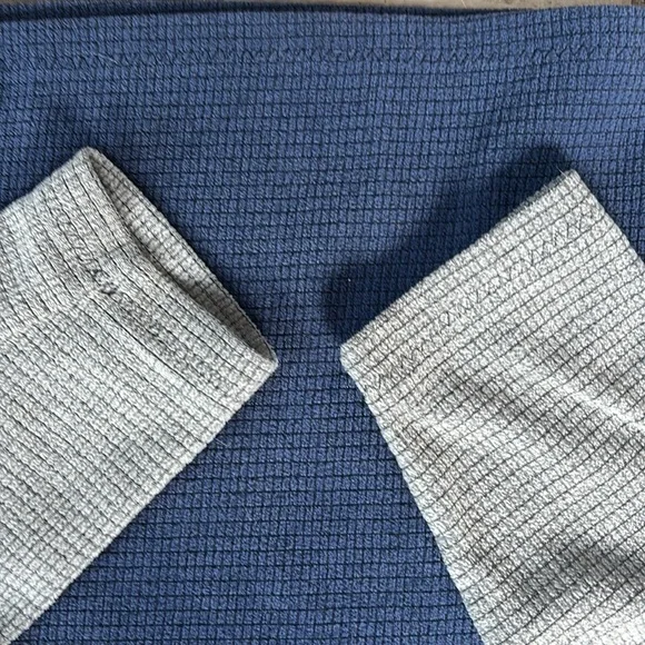 Melanzana Blue and Gray Crewneck Women’s Medium - Picture 7 of 10